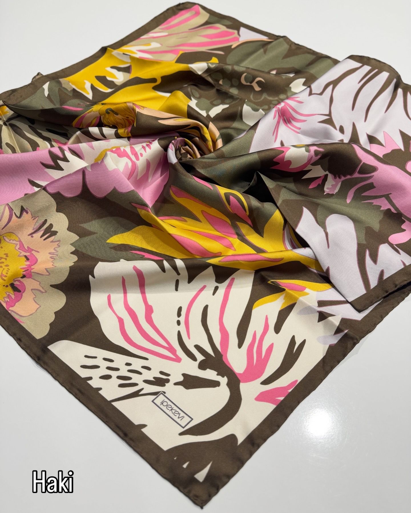 İPEKEVİ NİHAVENT EŞARP