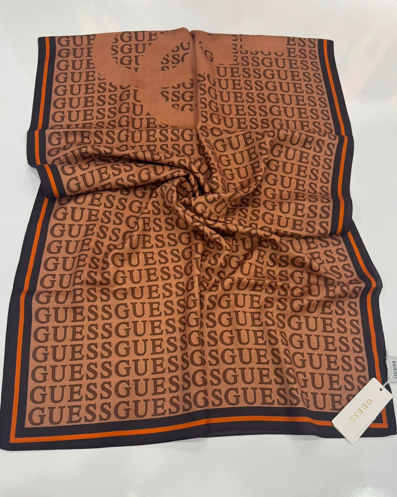 GUESS ŞAL