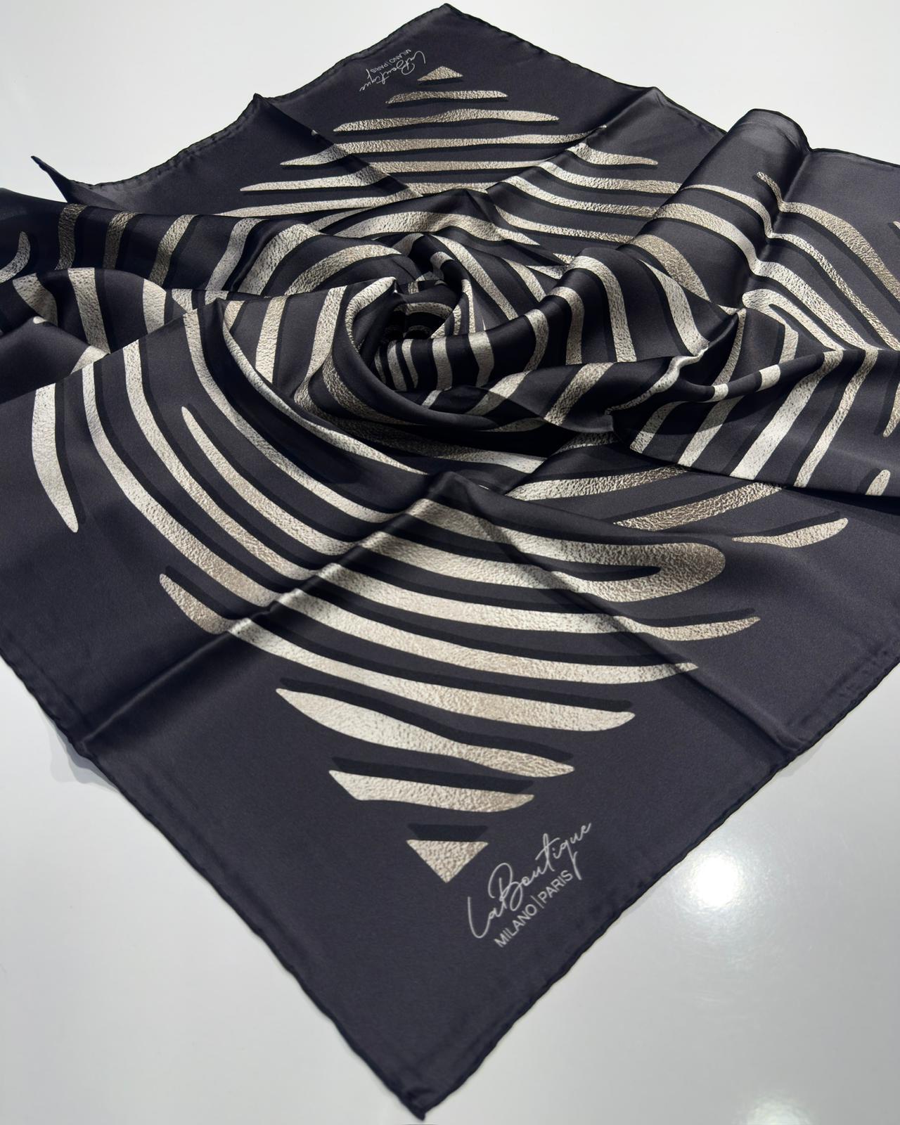 LA'BOUTIQUE İPEK EŞARP