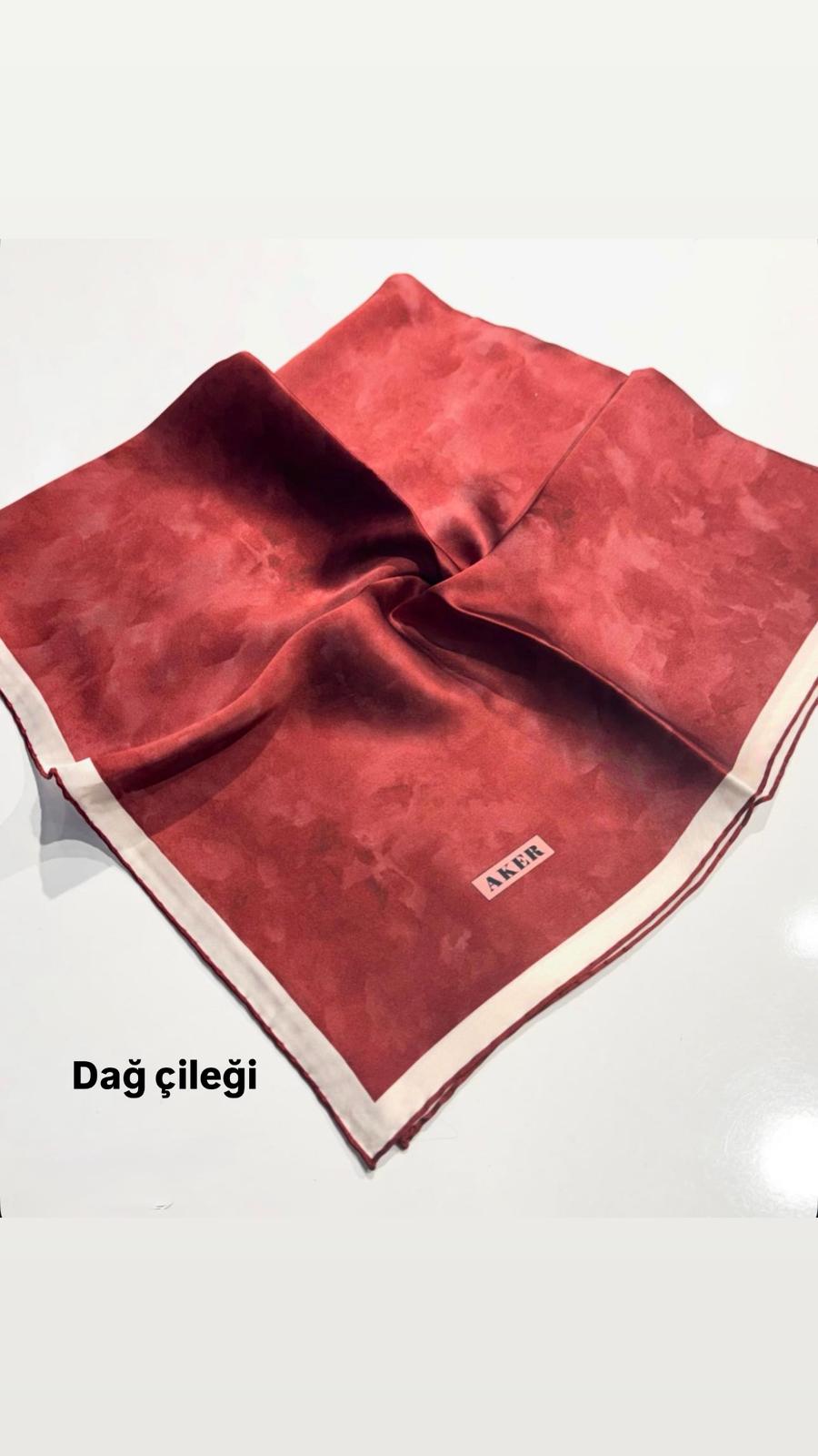 AKER BULUT DESEN İPEK EŞARP