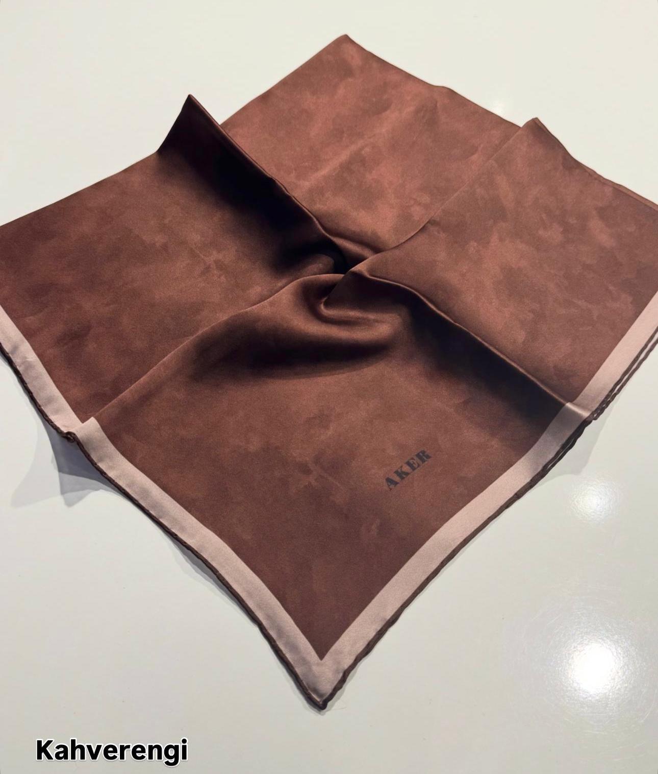 AKER BULUT DESEN İPEK EŞARP