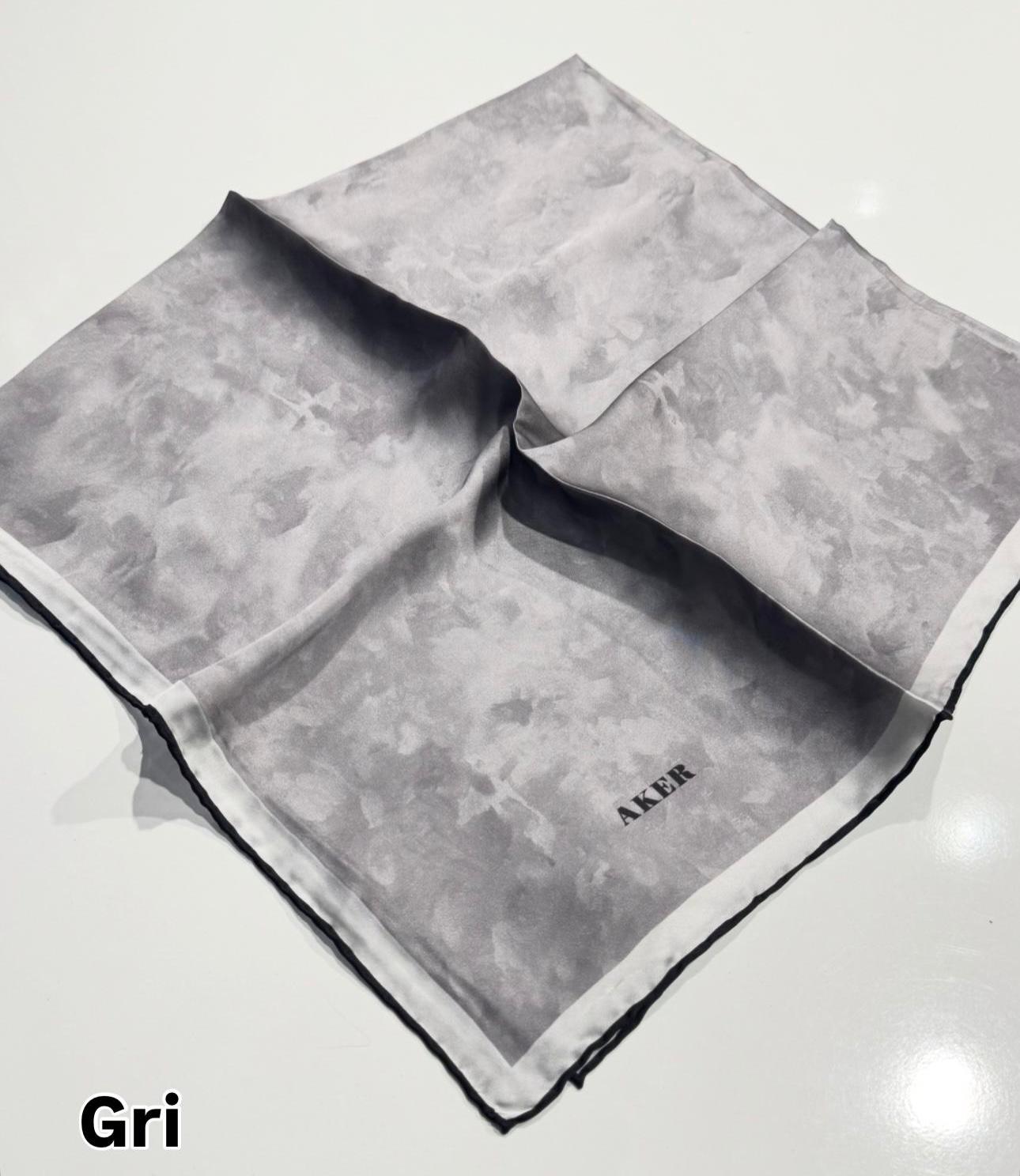 AKER BULUT DESEN İPEK EŞARP