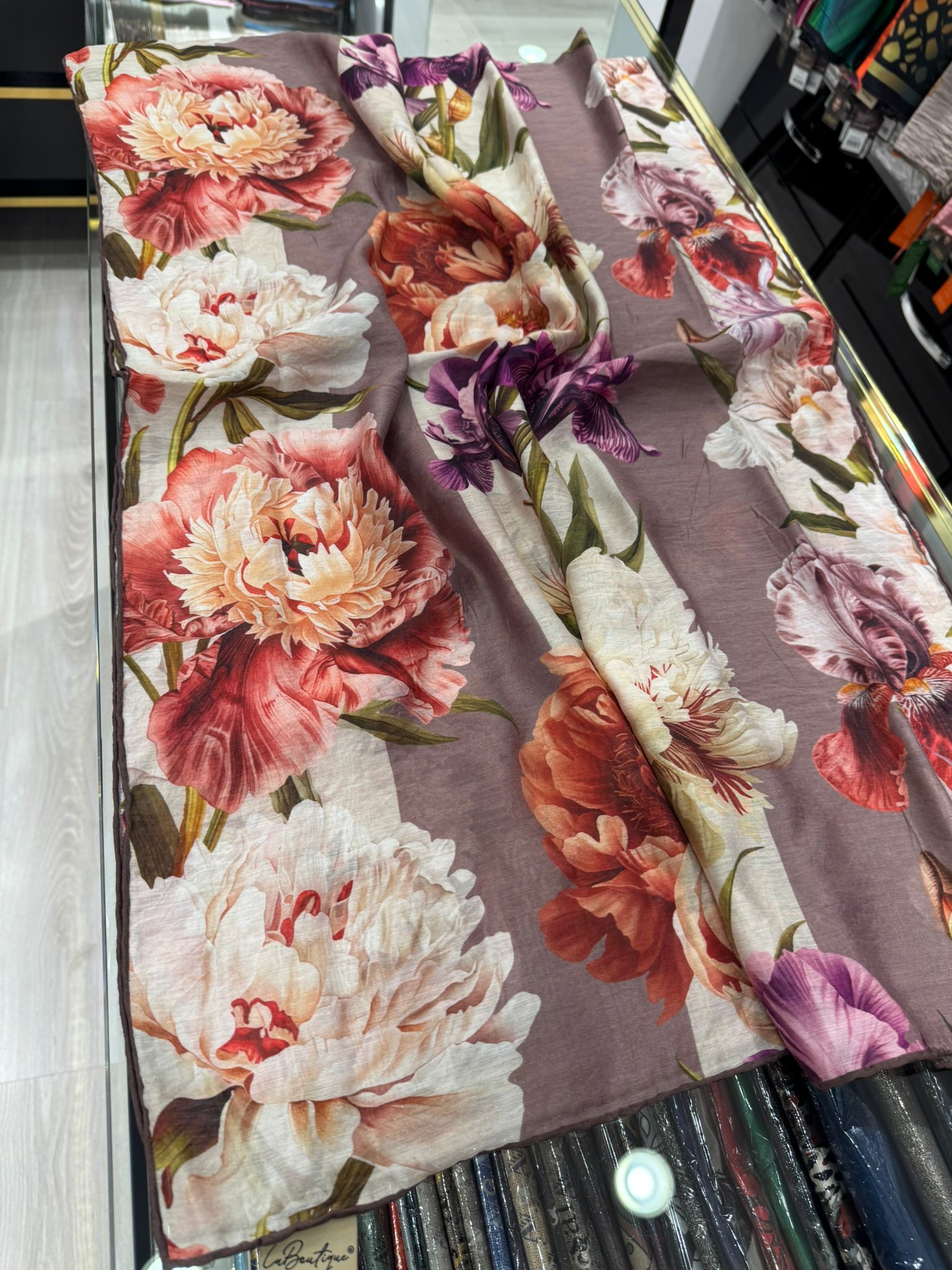 LA'BOUTİQUE GÜZ ŞAL