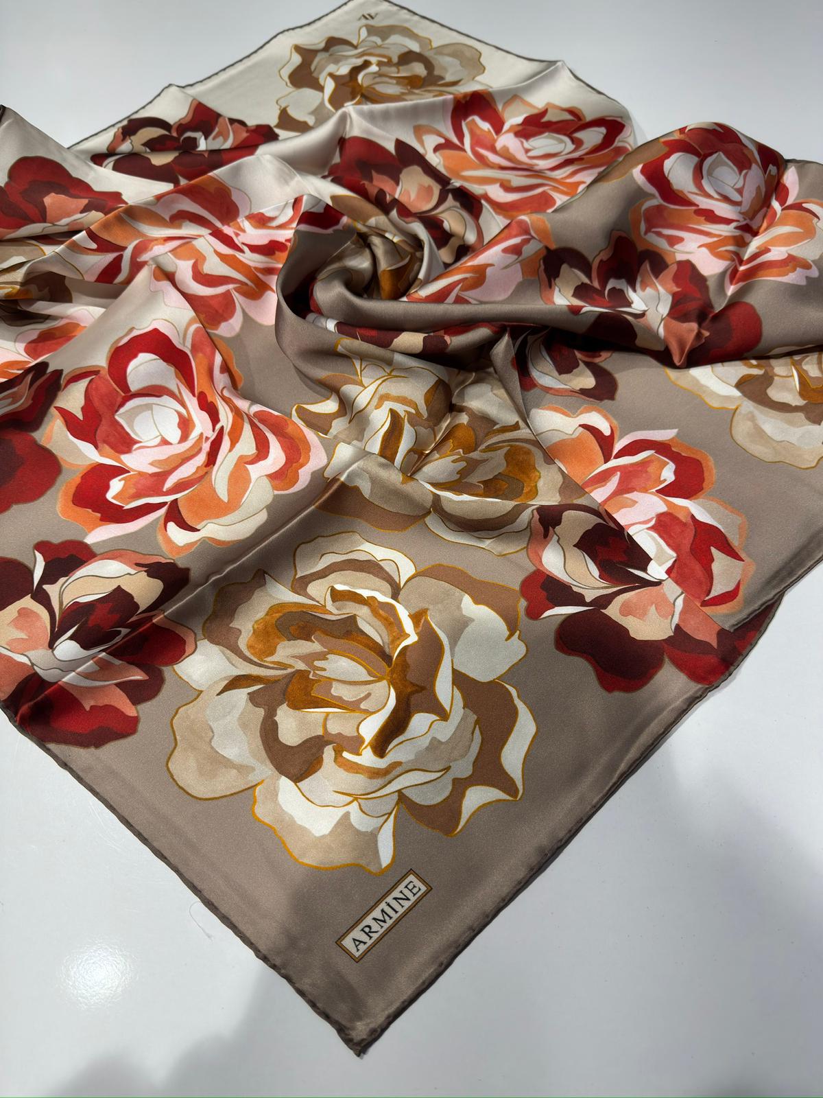 ARMİNE İPEK EŞARP