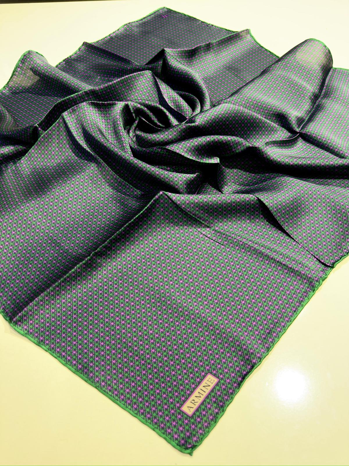 ARMİNE İPEK EŞARP